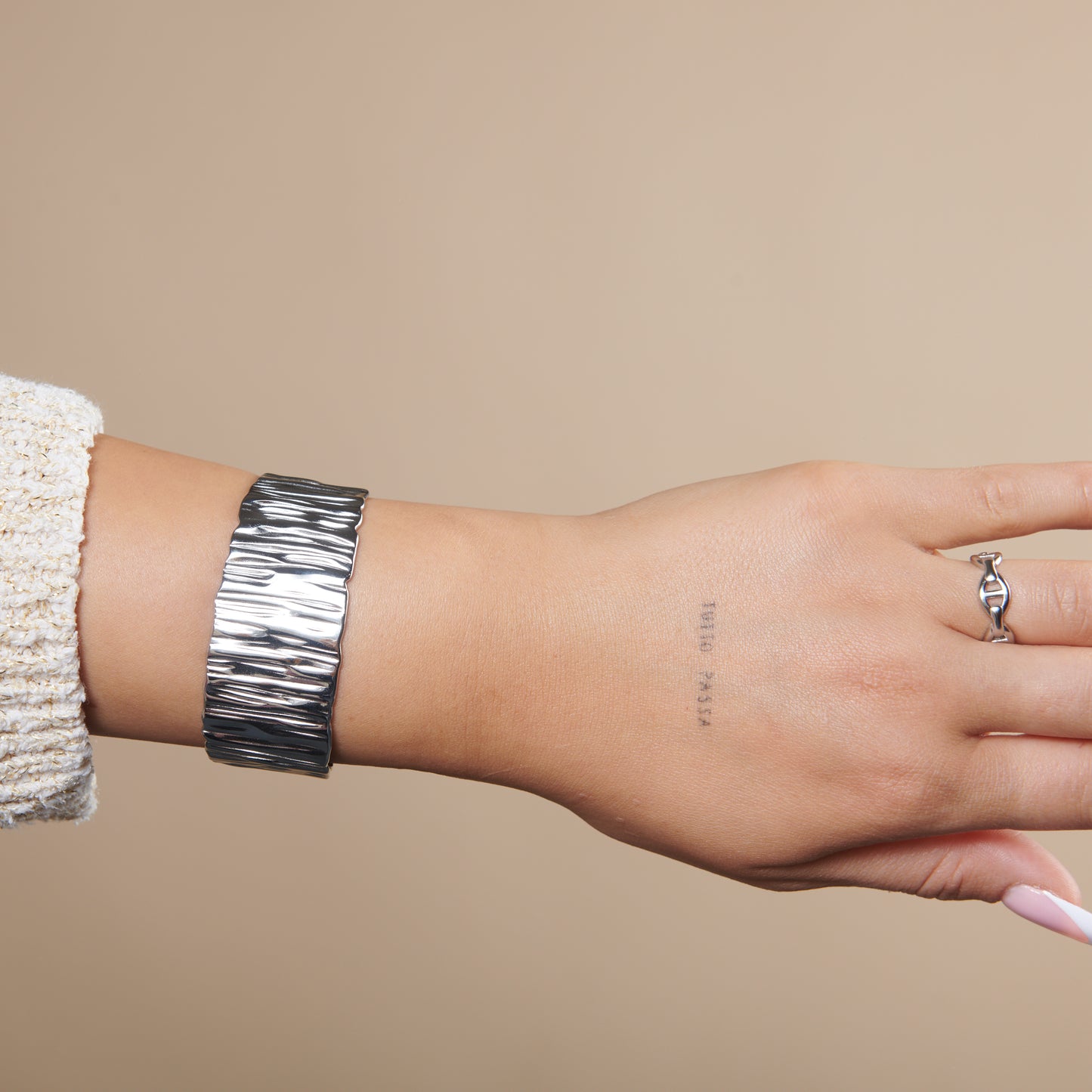 Klein Aphrodite Bracelet